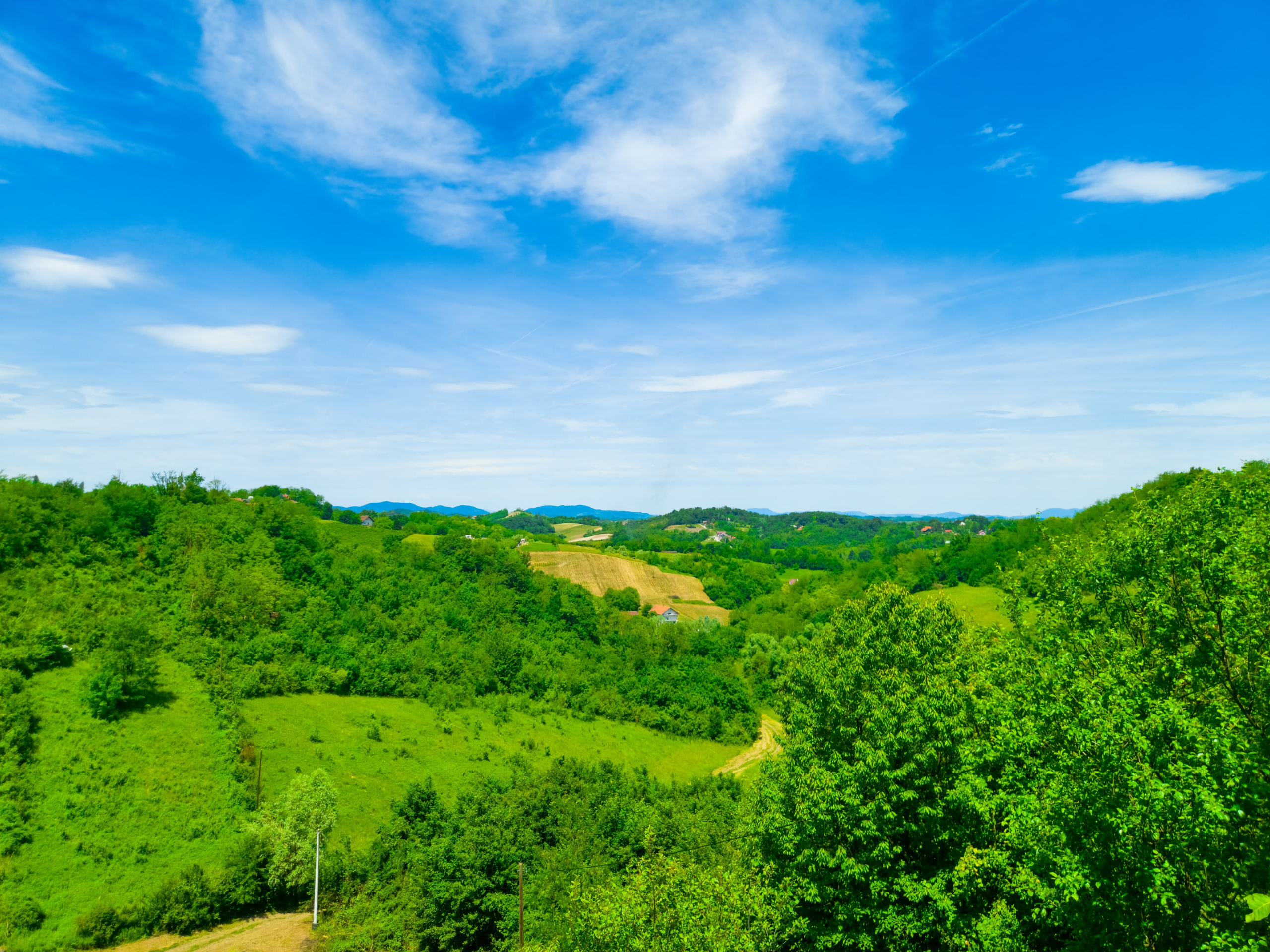 Pogled z Jugovščaka na brege